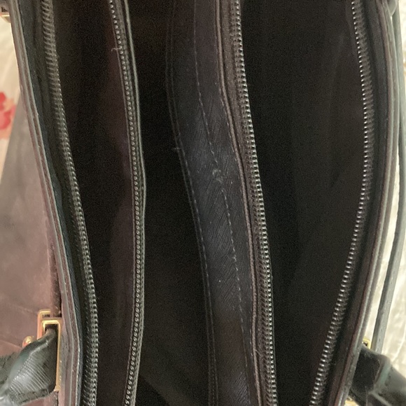 Liza Claiborne - Picture 5 of 5